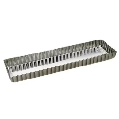 Cerf Dellier Moule A Tarte Maison Cannele Fer Blanc Fond Fixe