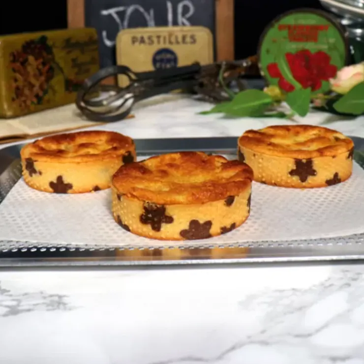 Sale Cerf Dellier Plaque Patisserie Perforee Alu 20 X 30 Cm Patisdecor